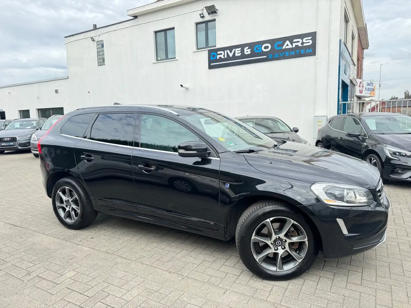 Volvo XC60 XC60 D4 Geartronic Ocean Race Noir - 1
