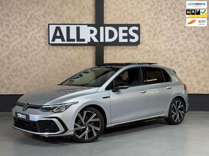 Volkswagen Golf 1.5 eTSI R-Line Business | pano | camera | sfeerve