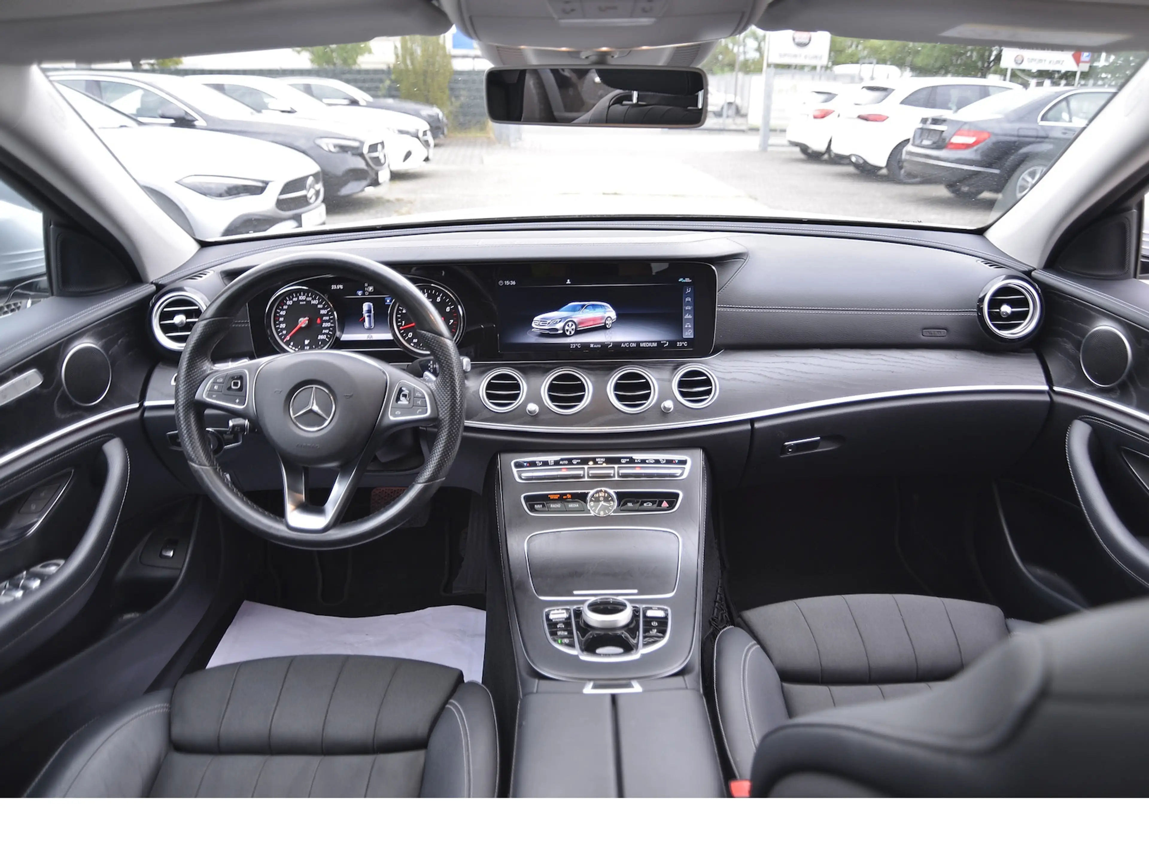 Mercedes-Benz E 250 T Exclusive (SHD Distronic LED Park el.HK — photo 2