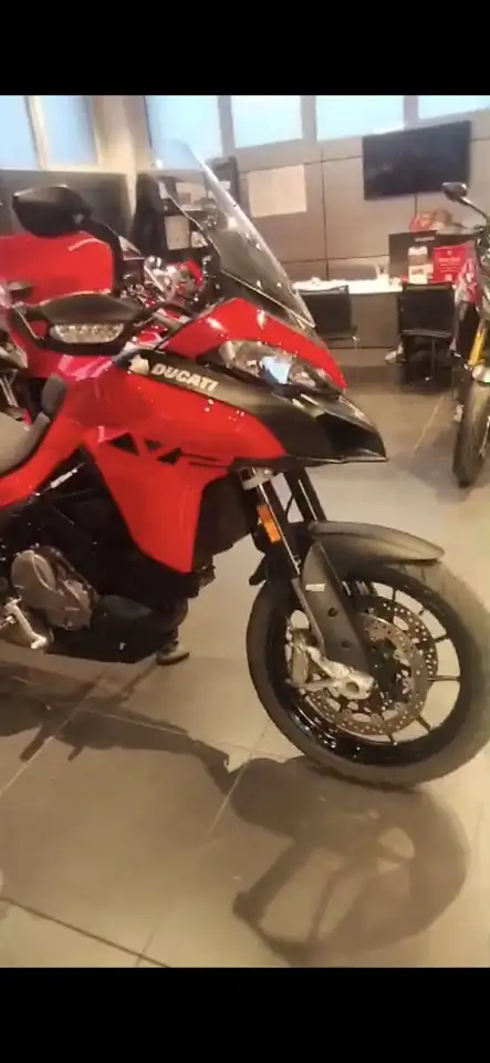 Ducati Multistrada V2