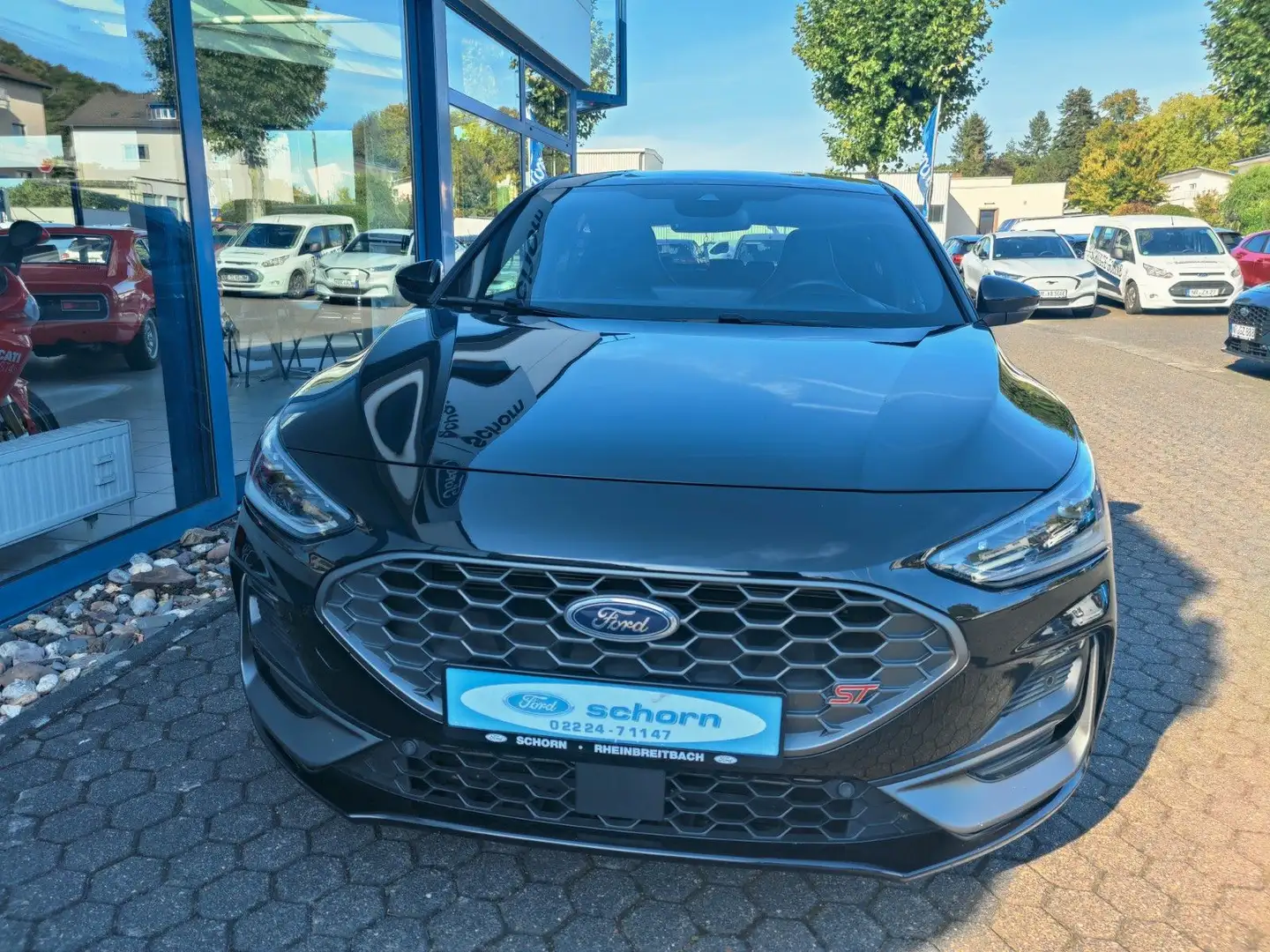 Ford Focus Lim. ST X Schwarz - 2