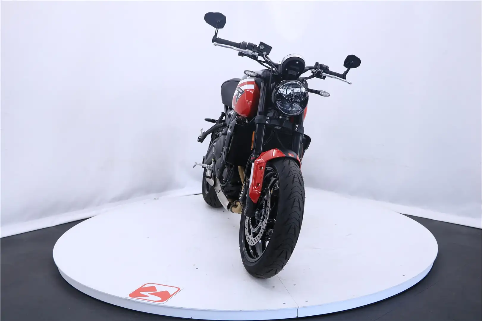 Triumph Trident 660 - 2