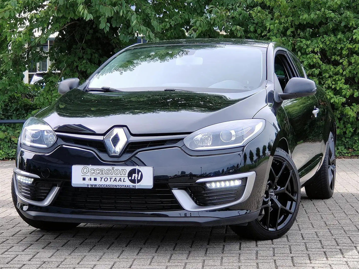 Renault Megane Coupe 1.2 TCe GT-Line | R-Link | Keyless | Navi | Zwart - 1