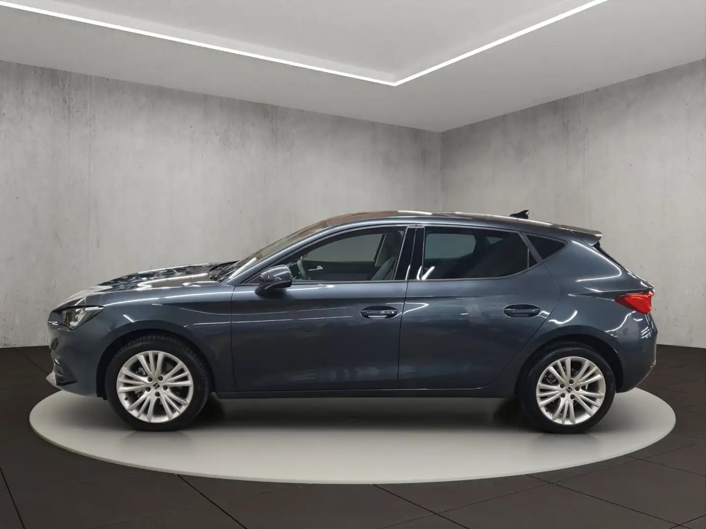 SEAT Leon Style Grau - 2