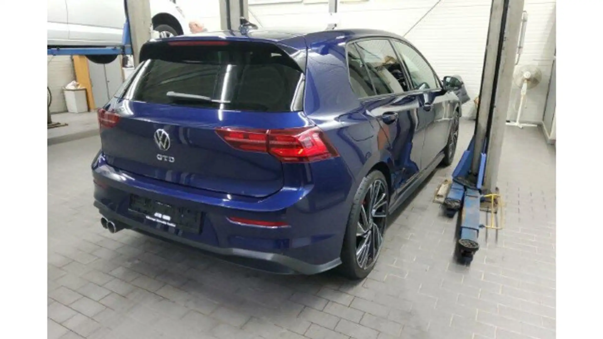 Volkswagen Golf VIII 2.0 TDI GTD DSG Navi IQ.Light ACC Lane Blau - 2