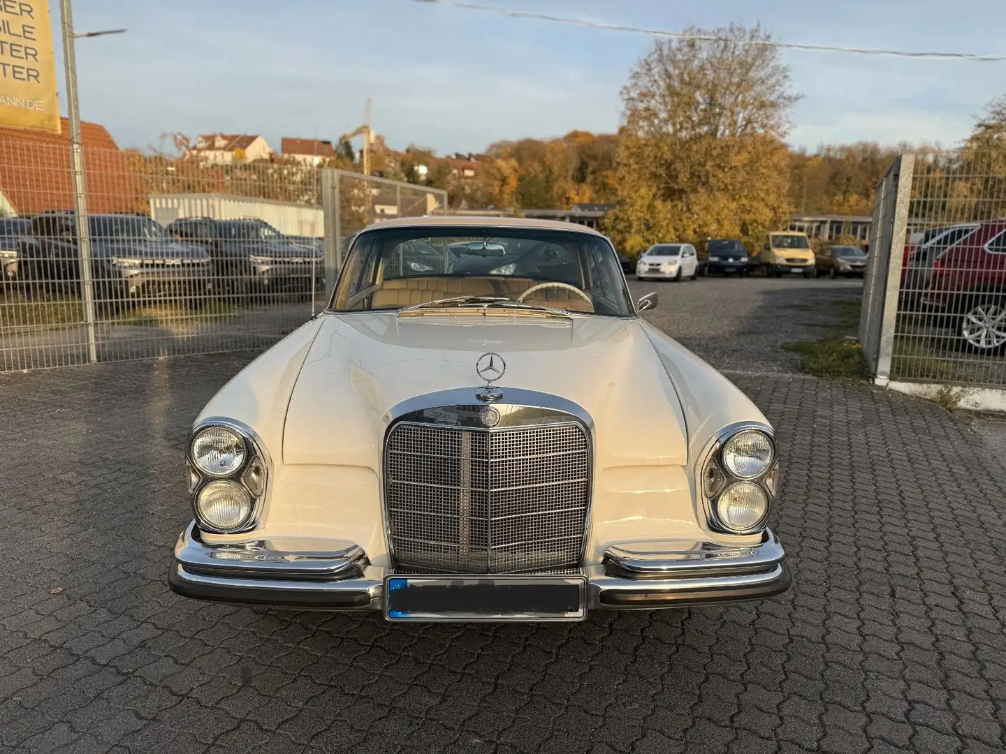 Mercedes-Benz 250 SE/C W111 Coupe BiColor Leder Creme Oldtimer Fehér - 2