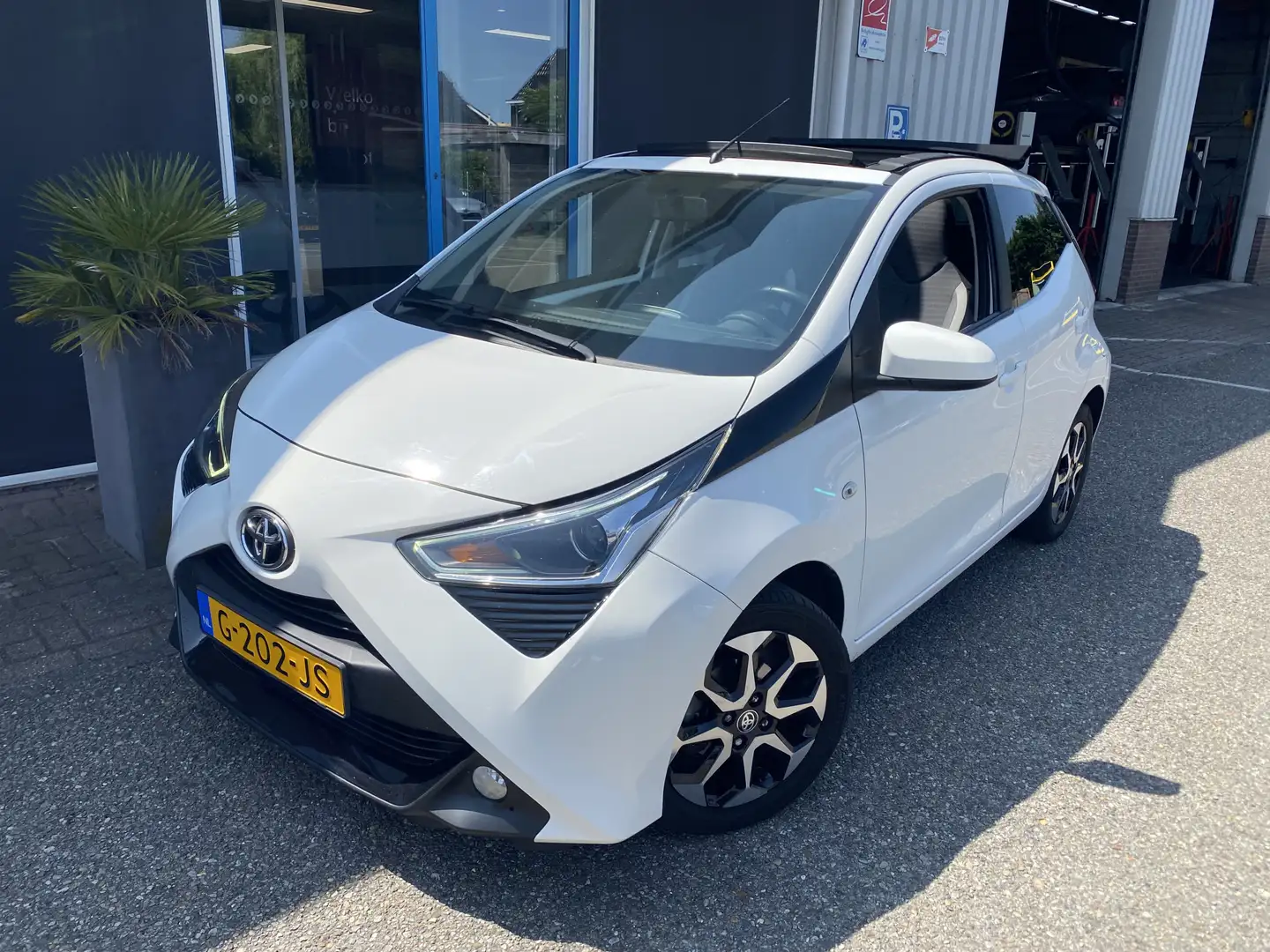 Toyota Aygo 1.0 VVT-i x-cite Blanco - 2