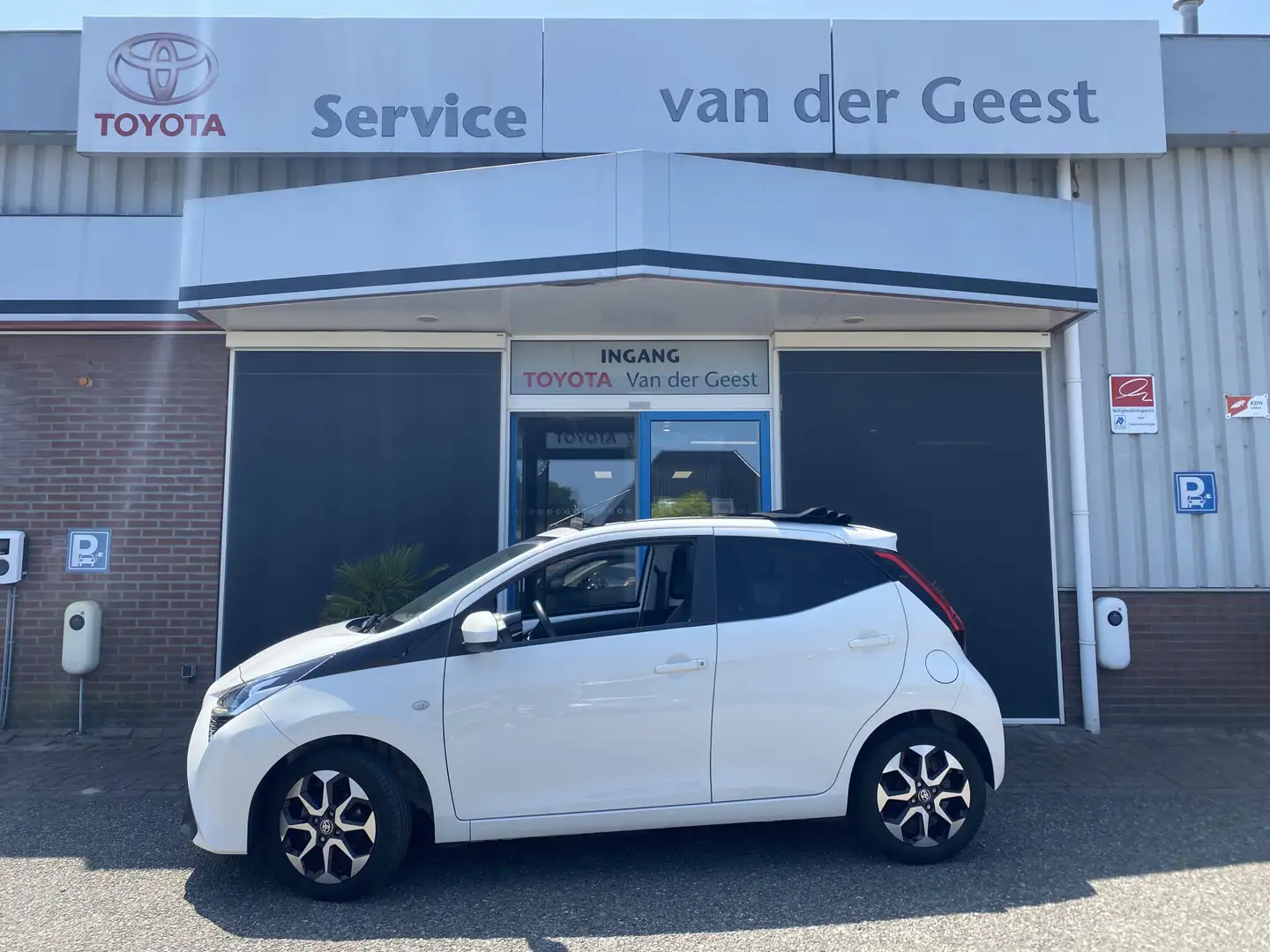 Toyota Aygo 1.0 VVT-i x-cite Blanco - 1
