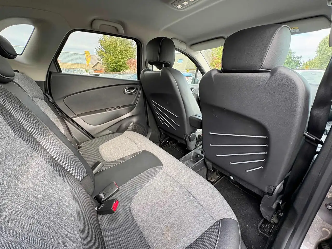 Renault Captur — photo 8