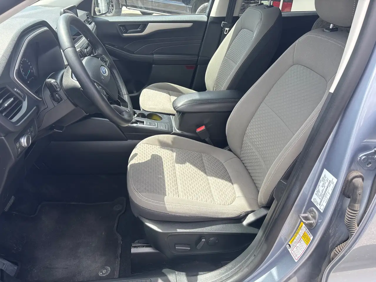 Ford Escape снимка Ford Escape