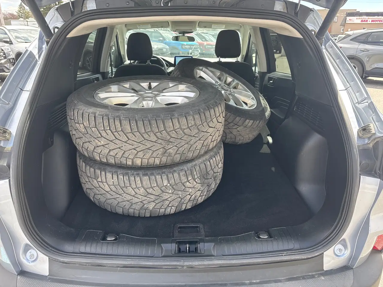 Ford Escape снимка Ford Escape