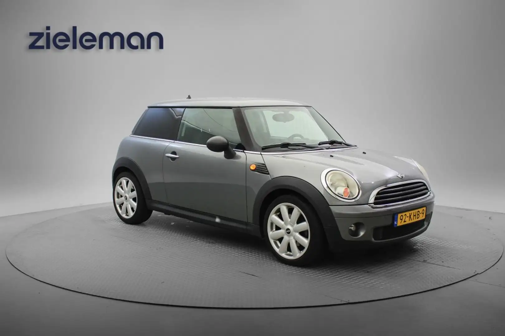 MINI Cooper 1.4 Business One Line - Airco, Cruise Grau - 1