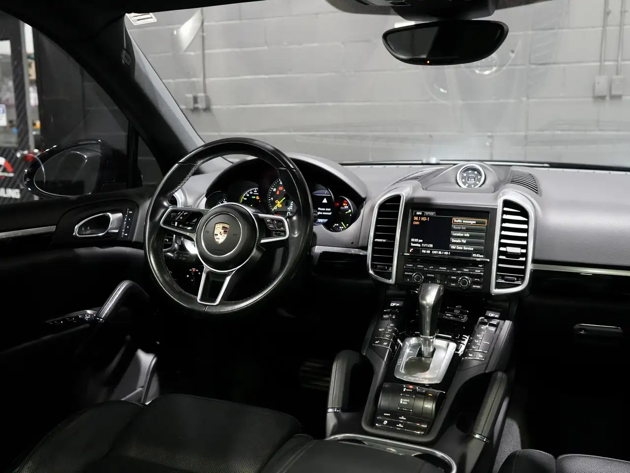 Porsche Cayenne снимка Porsche Cayenne