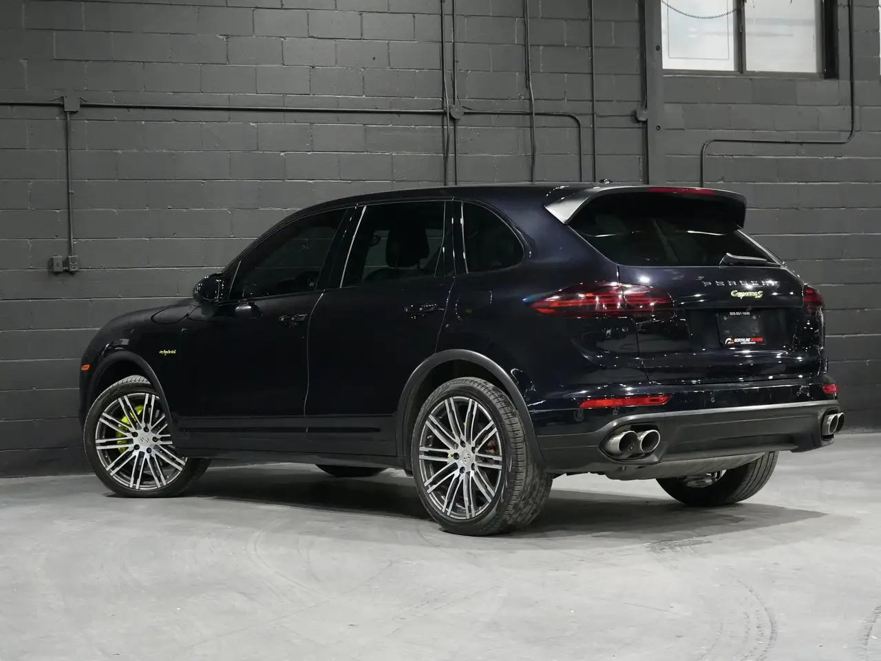 Porsche Cayenne снимка Porsche Cayenne
