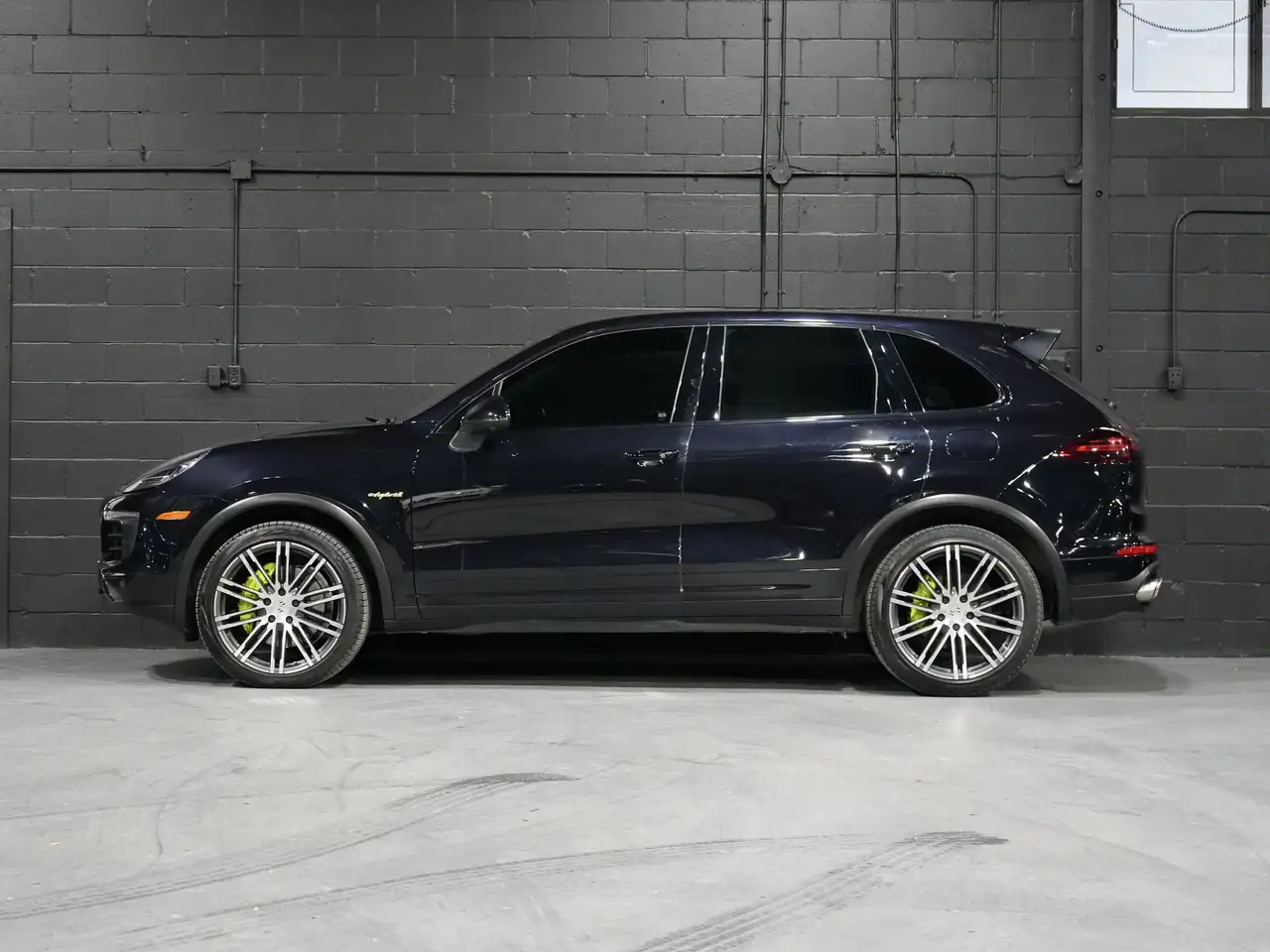 Porsche Cayenne снимка Porsche Cayenne