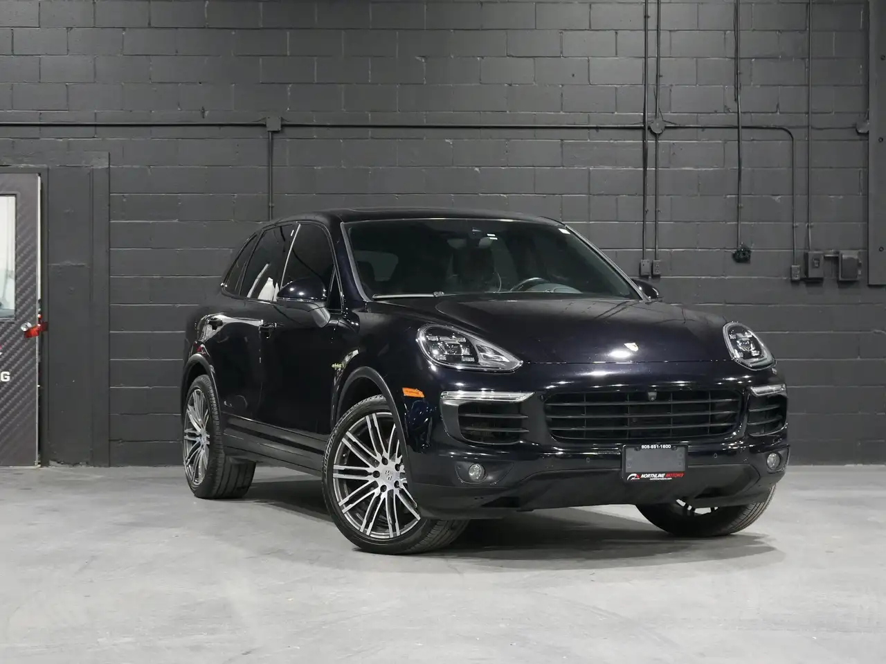 Porsche Cayenne снимка Porsche Cayenne