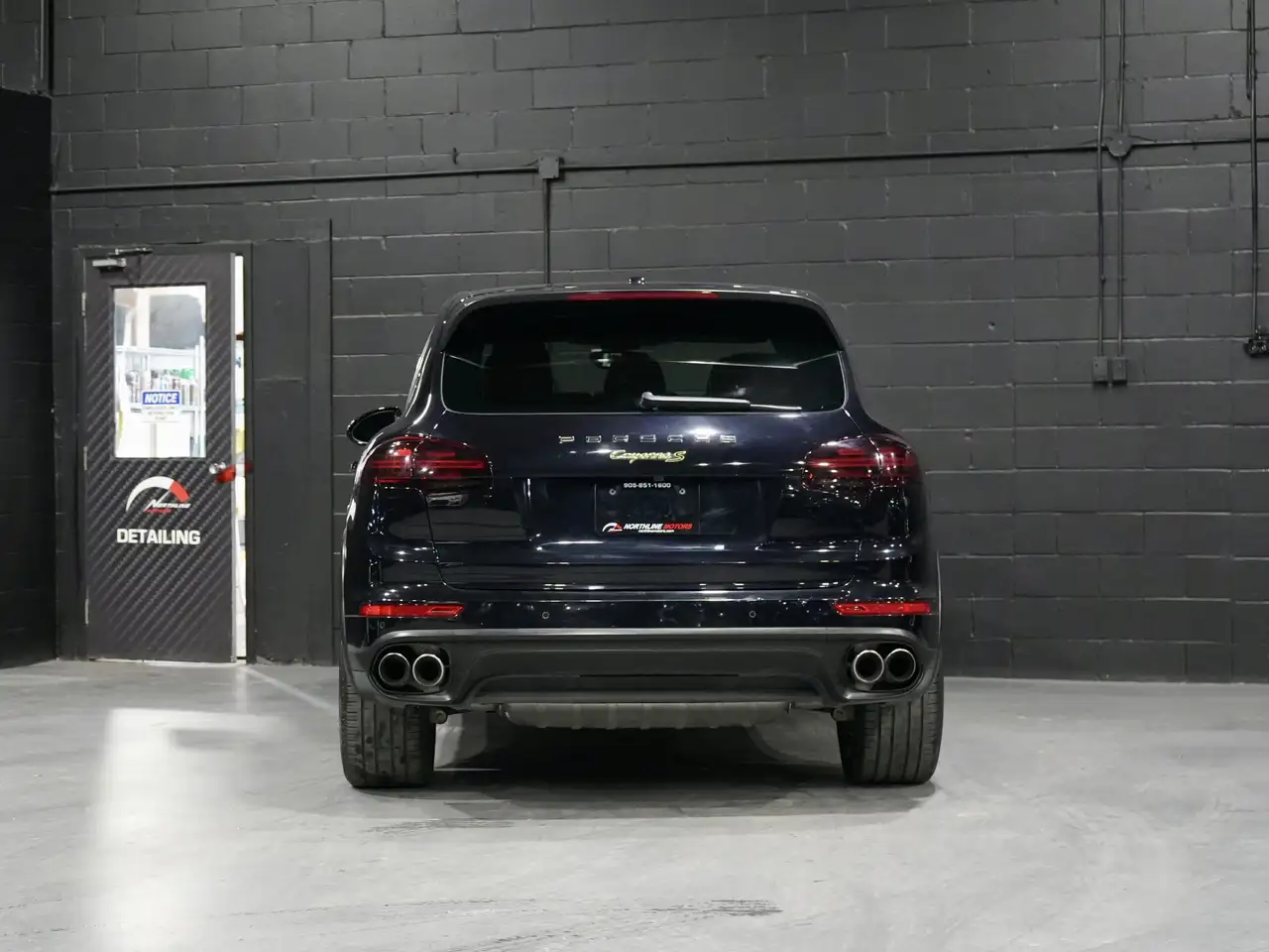 Porsche Cayenne снимка Porsche Cayenne