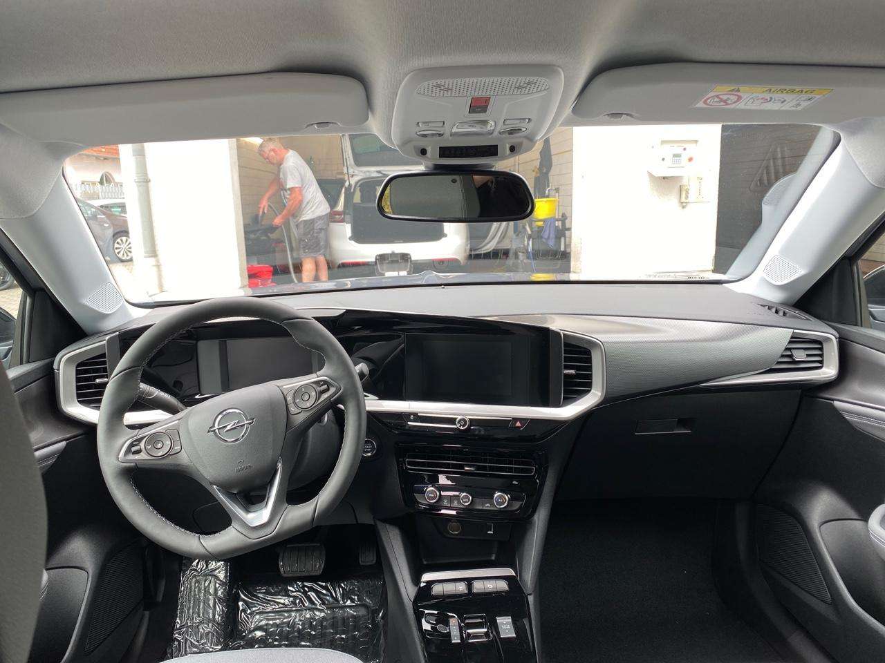 Opel Mokka E