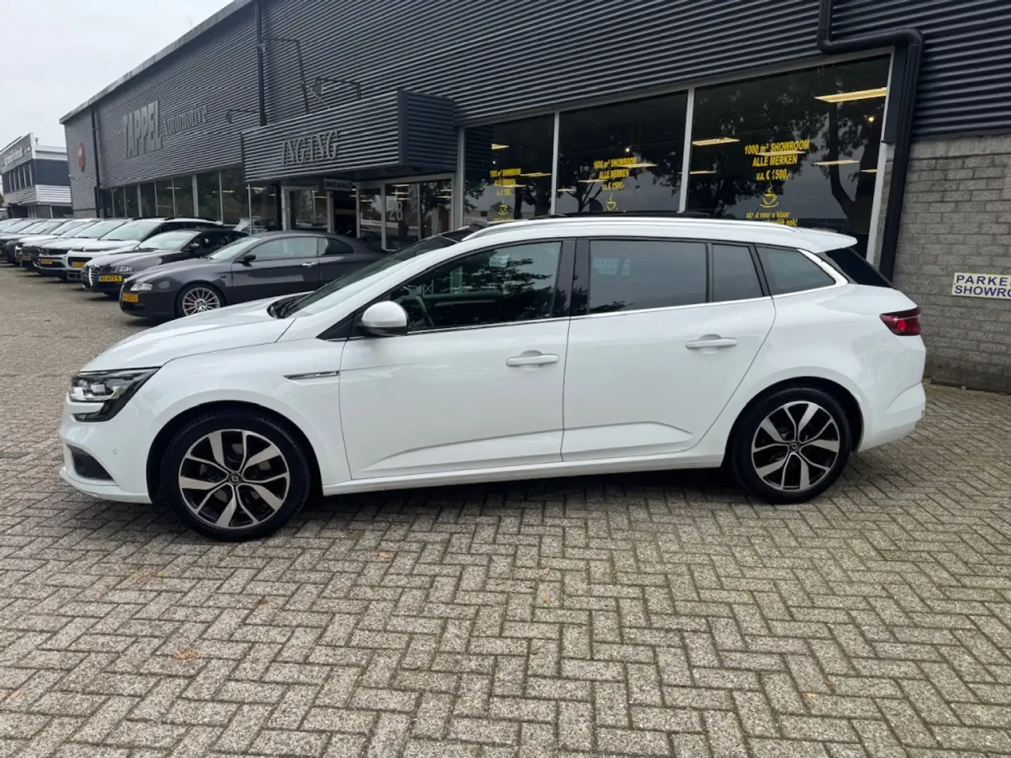 Renault Megane Estate 1.3 TCe Bose 159PK! Uniek!!! Pano/Led/Headu Wit - 2