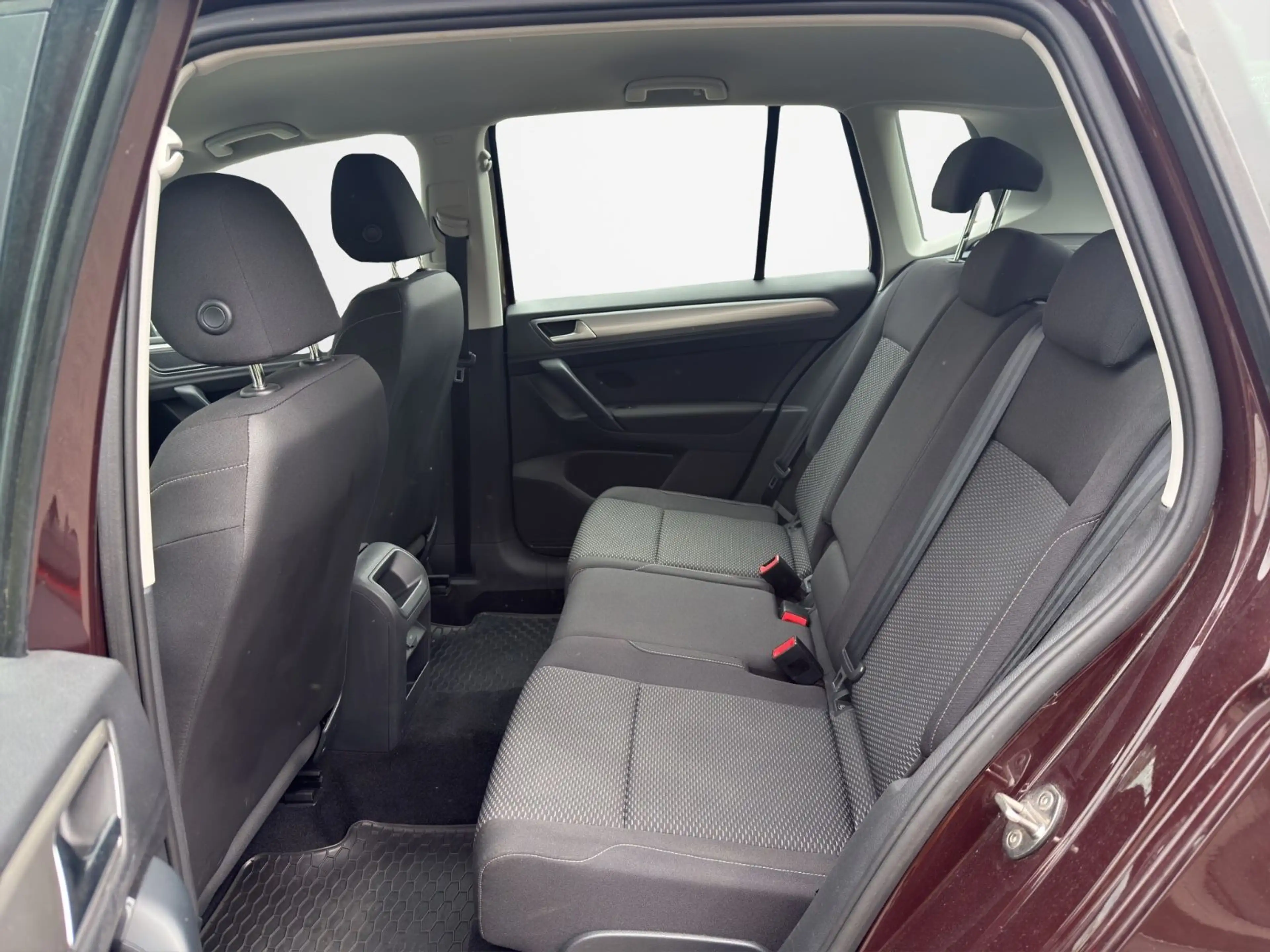 Volkswagen Golf Sportsvan — photo 10