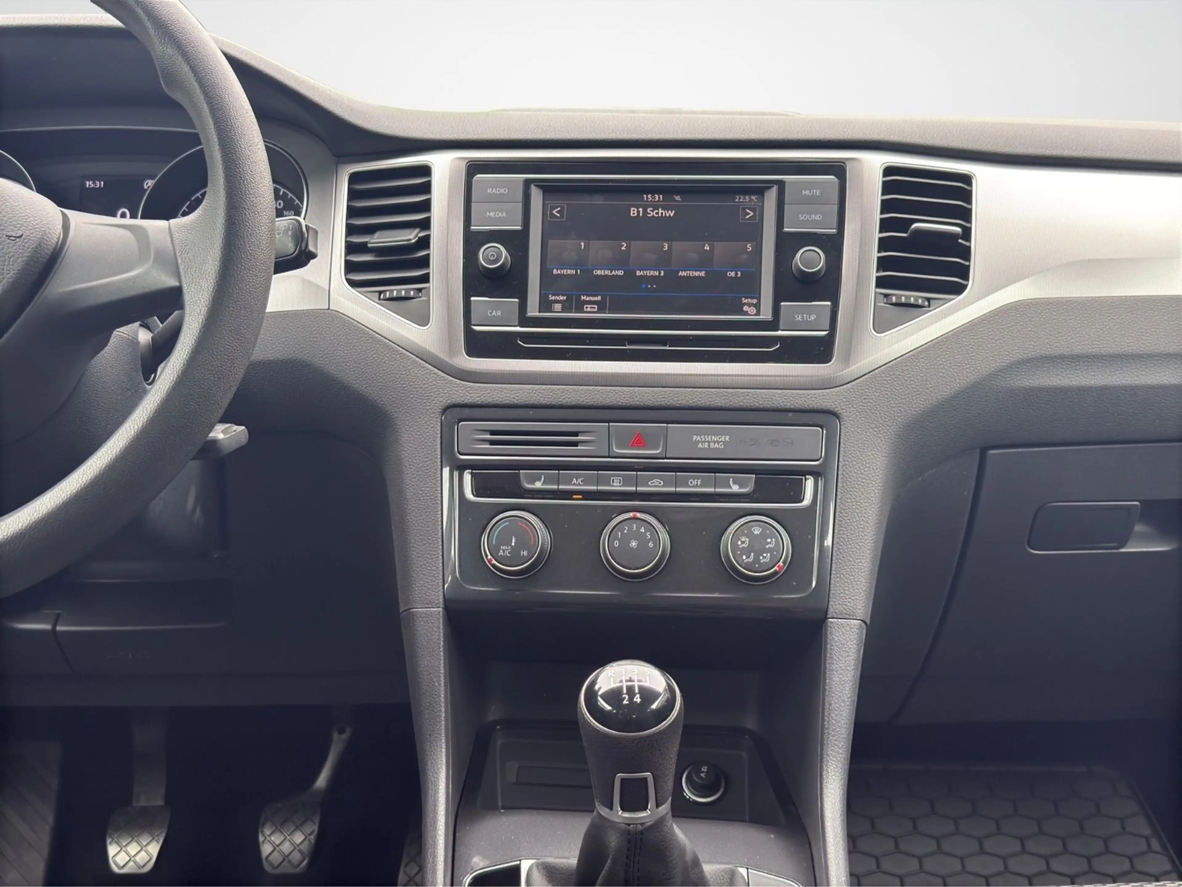 Volkswagen Golf Sportsvan — photo 14