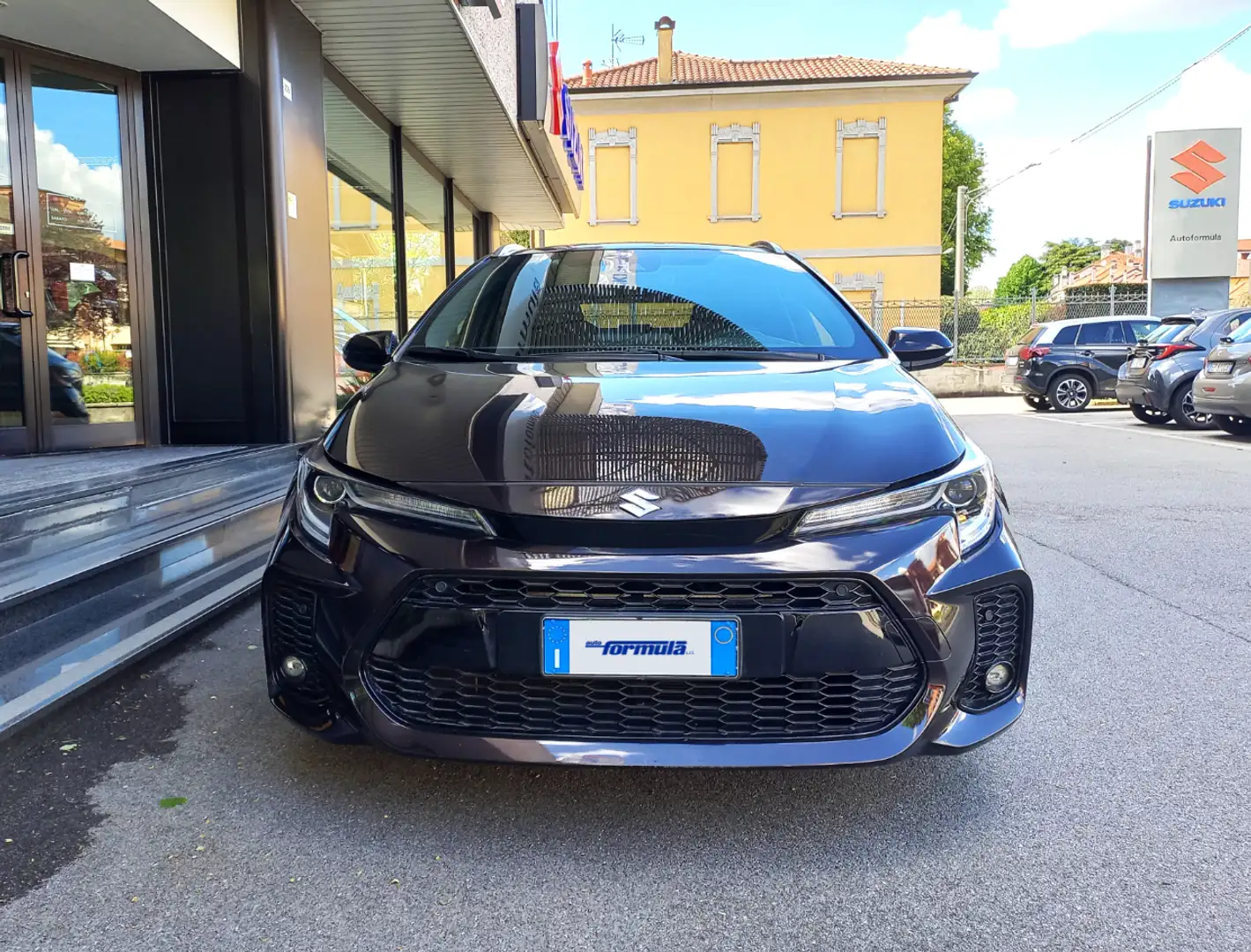 Suzuki Swace 1.8 Hybrid E-CVT 2WD Top Maro - 2