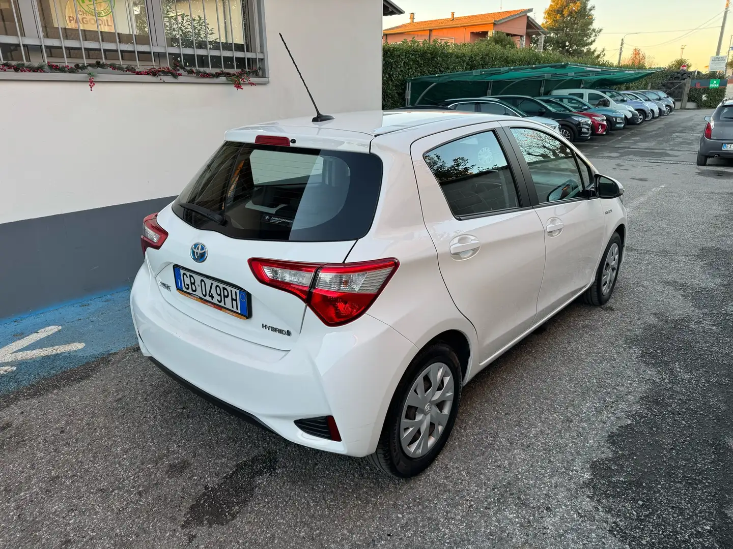 Toyota Yaris Yaris 5p 1.5h Active Plus Wit - 2