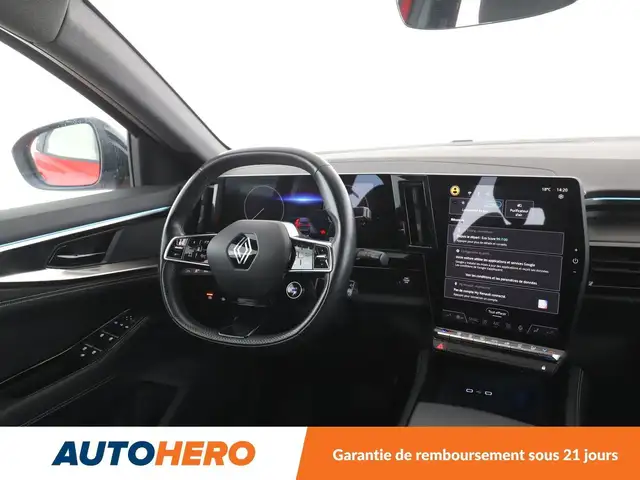 Renault Austral view 13