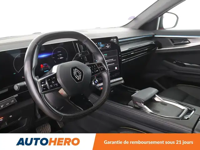 Renault Austral view 11