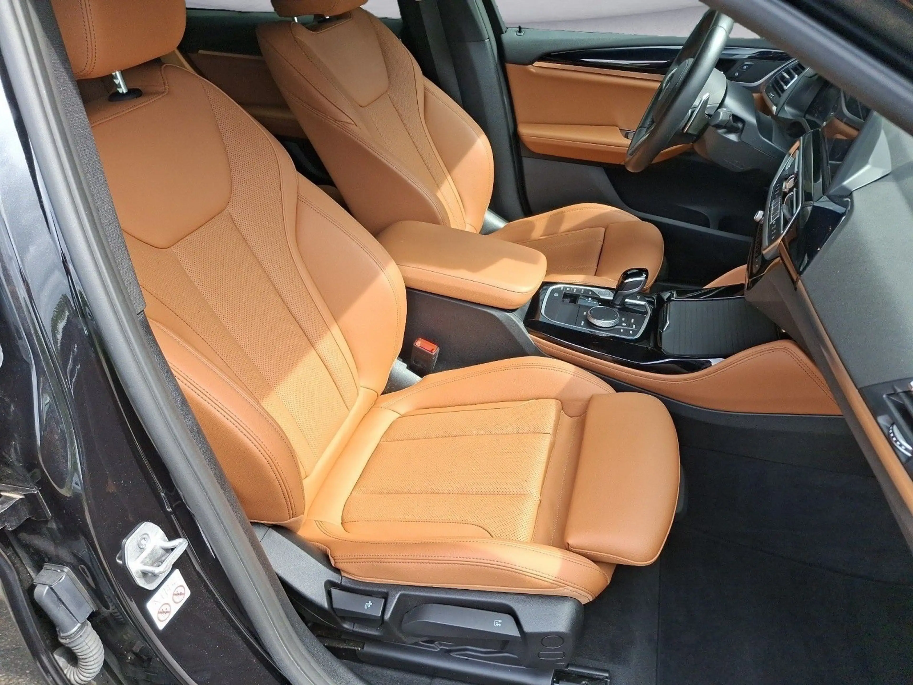 BMW X4 xDrive30i M Sport Standheizung Laser Panorama — photo 13