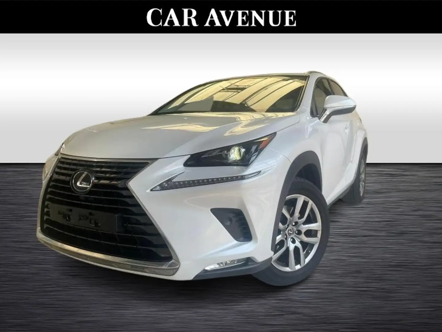 Lexus NX 300h Executive White - 1