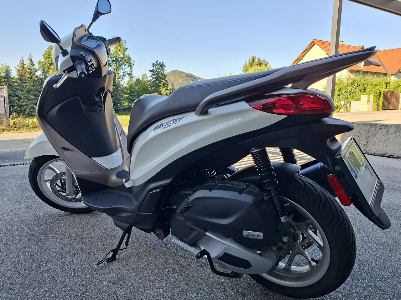 Piaggio Medley 125
