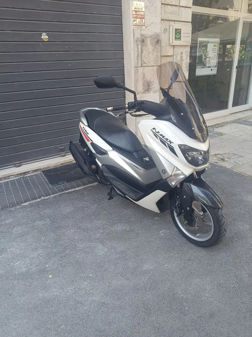 Yamaha NMAX White - 1