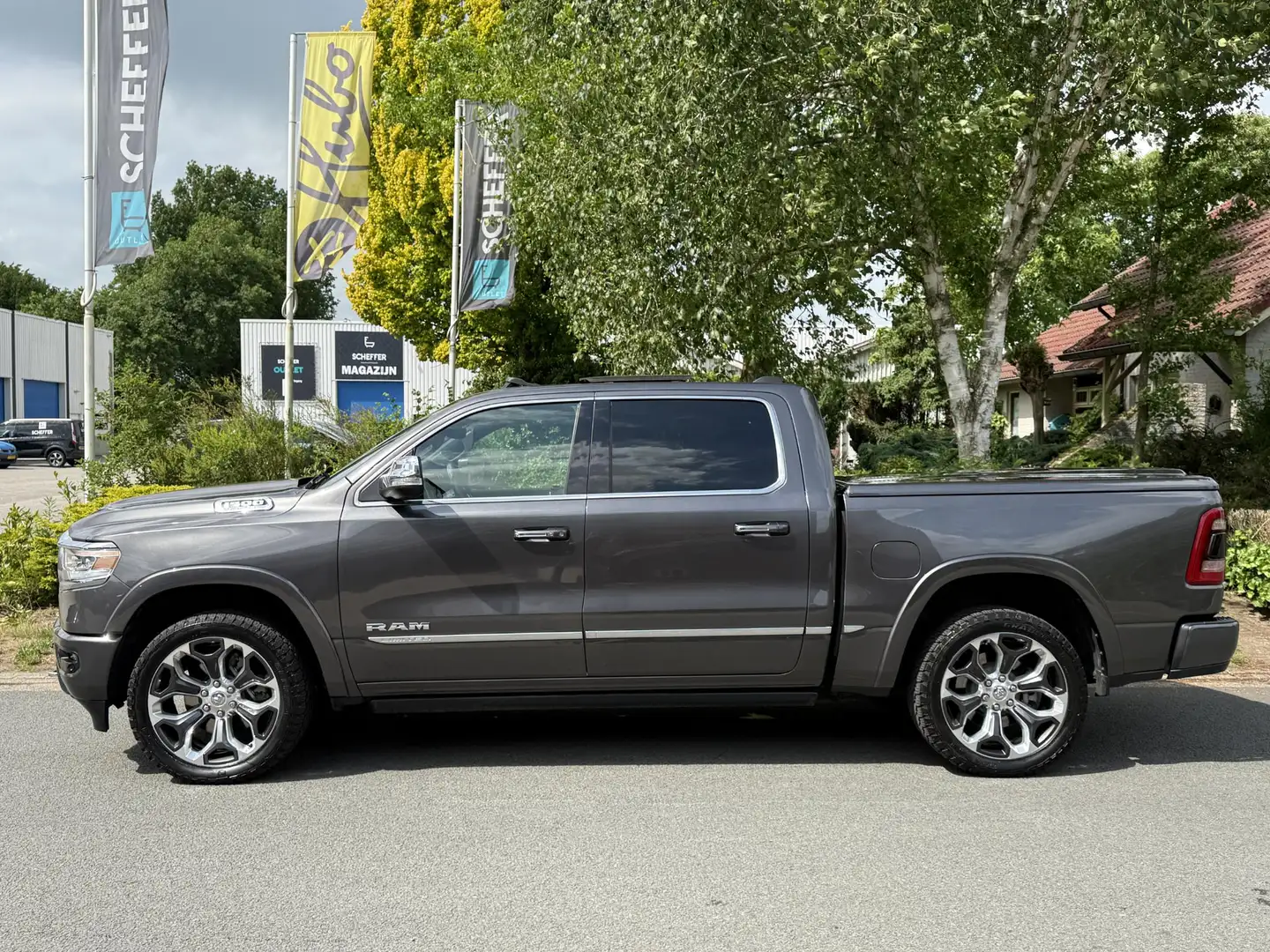 Dodge RAM 1500 5.7 V8 4x4 401PK LPG Limited•Pano - 2