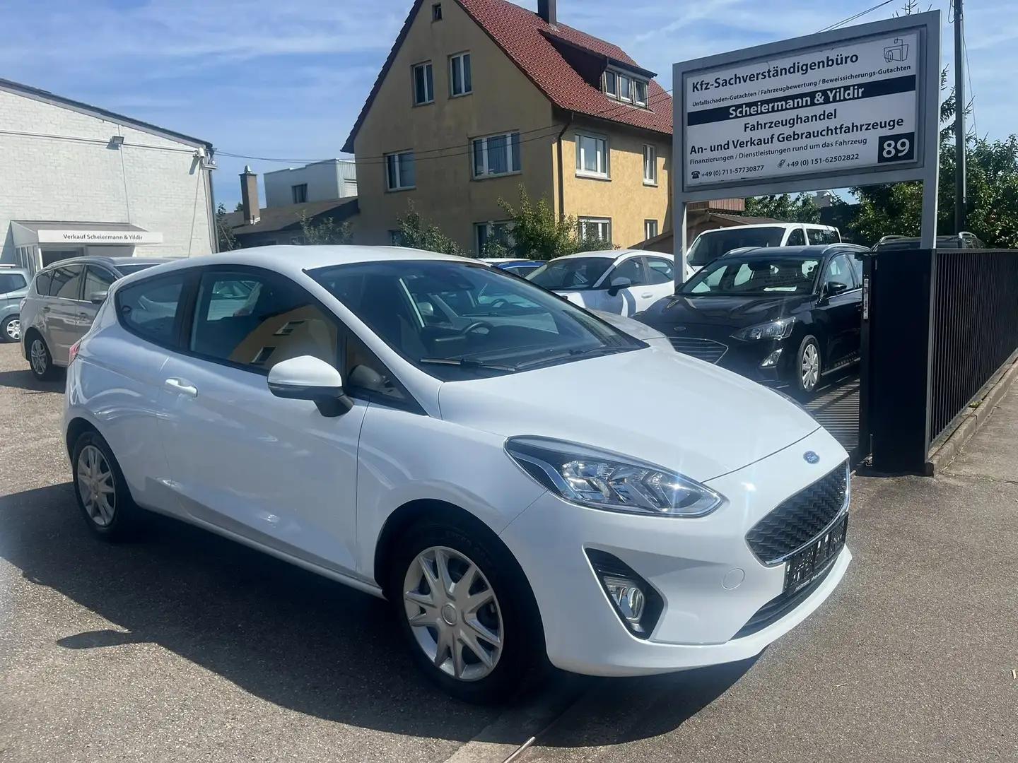 Ford Fiesta Cool 1.Hd. Temp. Navi PTS LED Weiß - 1