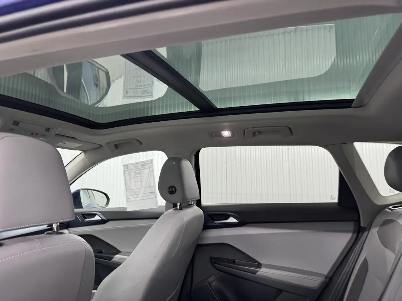 Volkswagen Taos снимка Volkswagen Taos