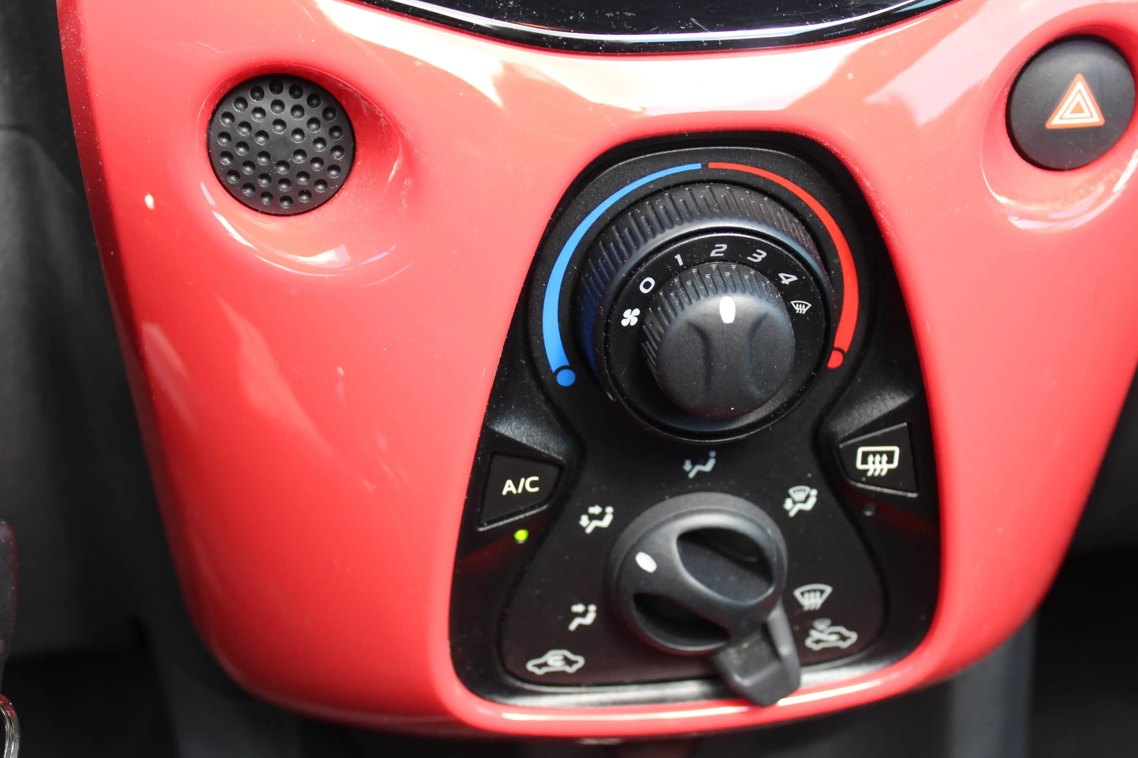 Citroen C1 C1 5-Türer AIRSCAPE VTi 72 S — photo 9
