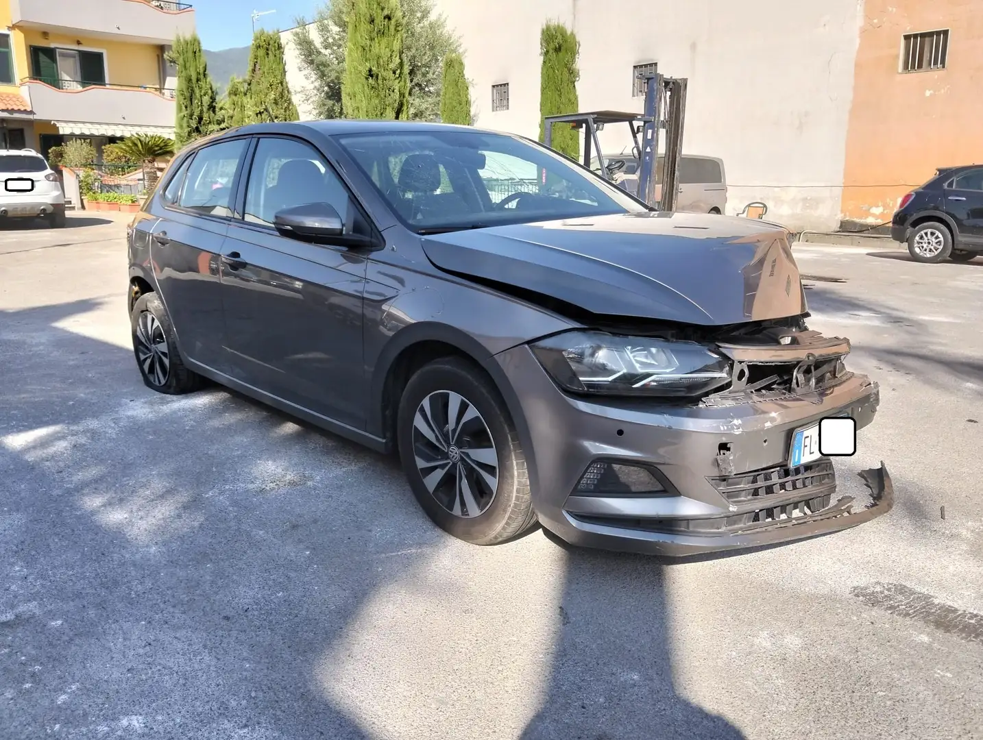 Volkswagen Polo 1.0 TSI 95cv Automatica SINISTRATA Grigio - 1