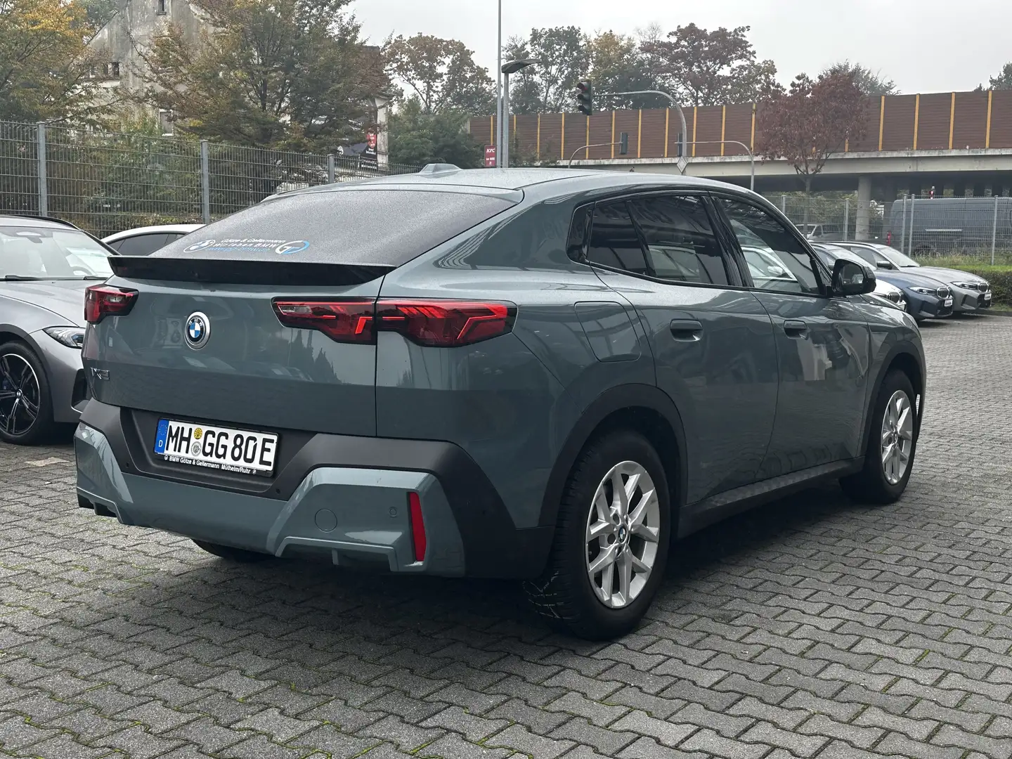 BMW iX2 xDrive30 // Leas.ab EUR718,-inkl. Grün - 2