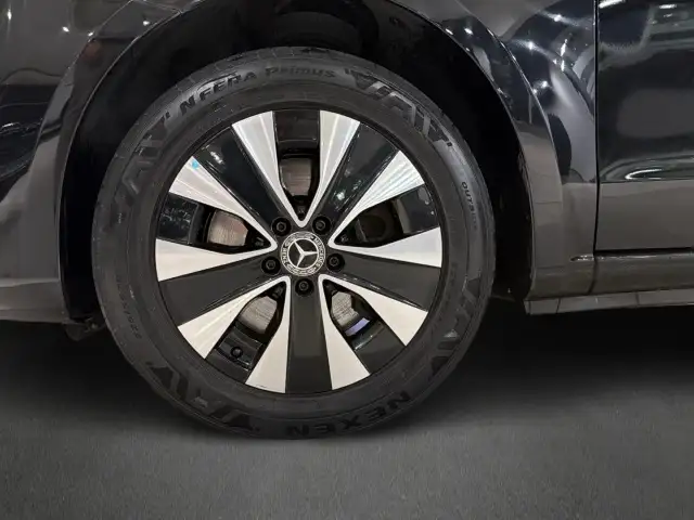 Mercedes-Benz V-Class view 5