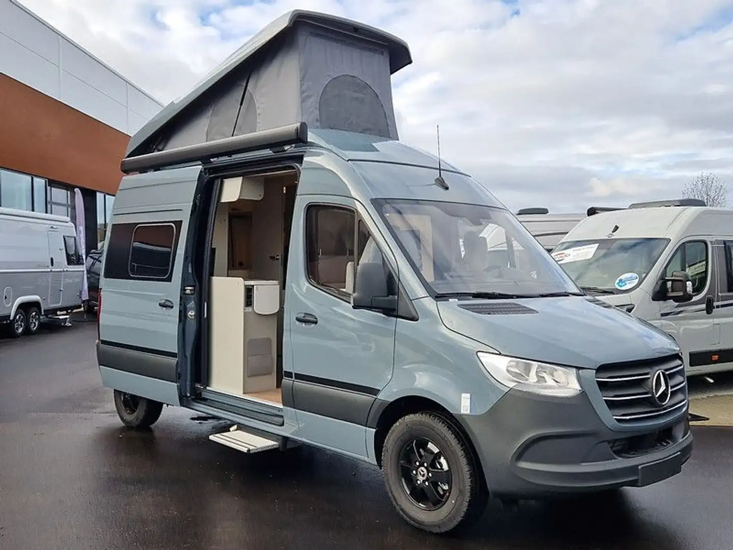 Hymer/Eriba Free S 600 Campus Dieselheizung Aufstelldach Blau - 1
