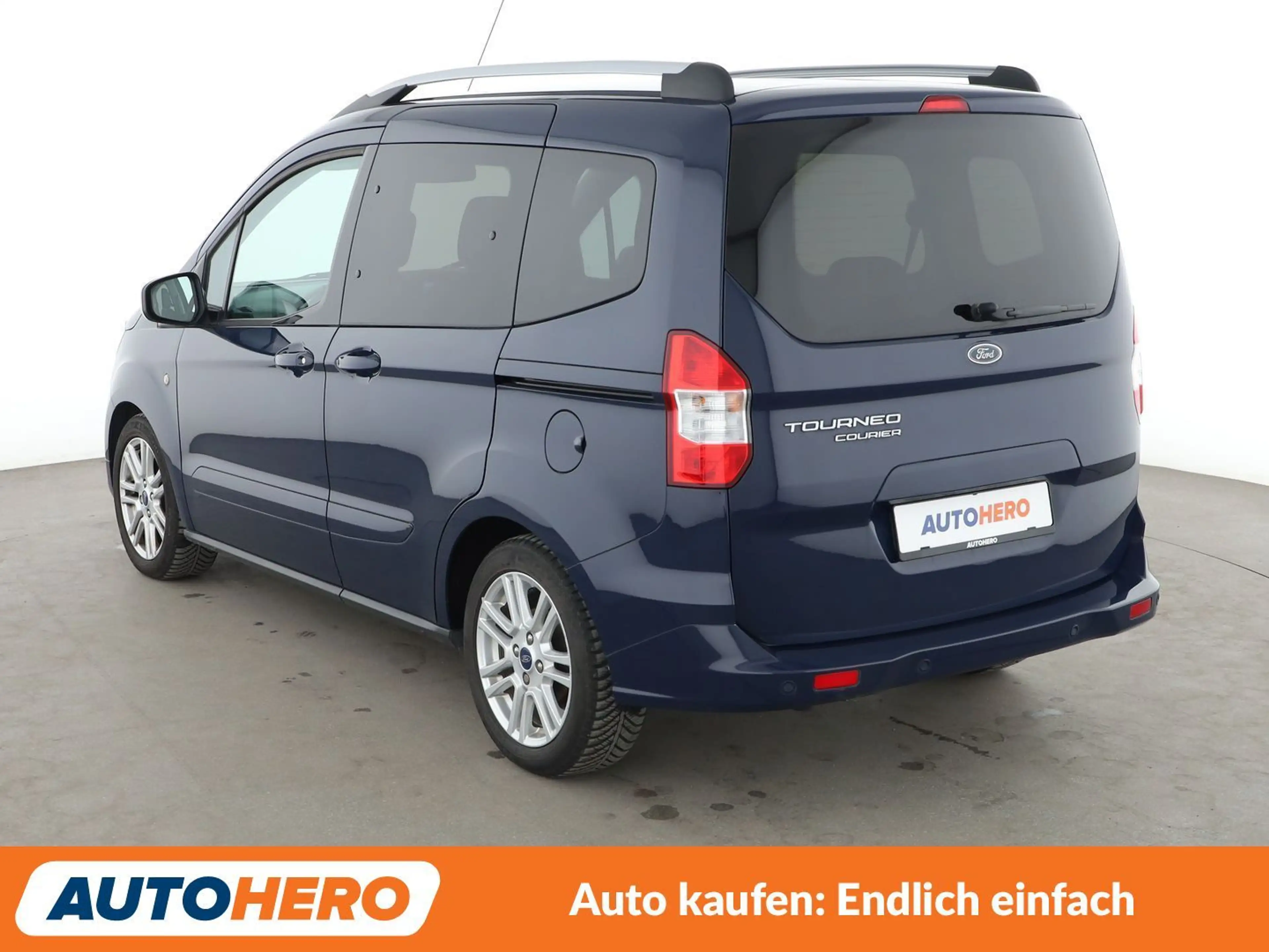 Ford Tourneo 1.0 EcoBoost Titanium *NAVI*TEMPO*PDC* — photo 4