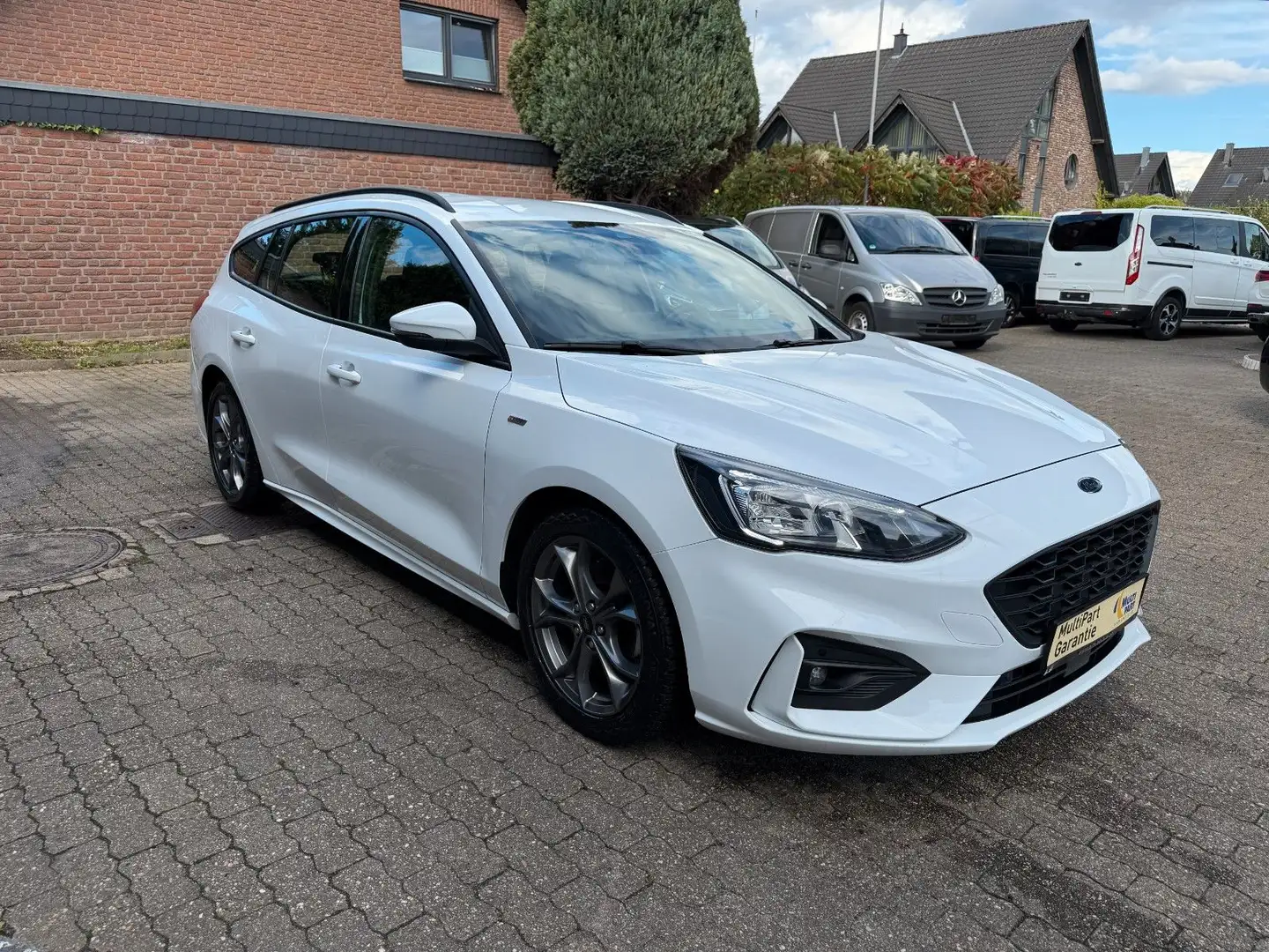 Ford Focus Turnier 1,5 TDCI ST-Line HUD LED Kamera Blanc - 2