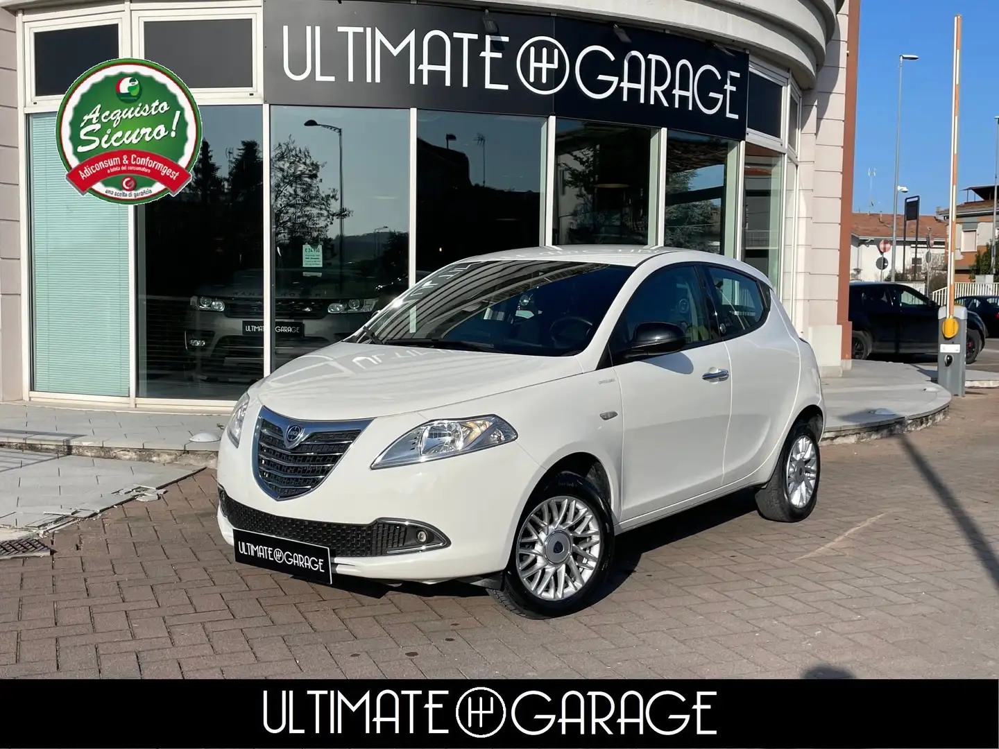 Lancia Ypsilon 0.9 t.air Gold ecochic metano 80cv *NEOPATENTATI Blanco - 1