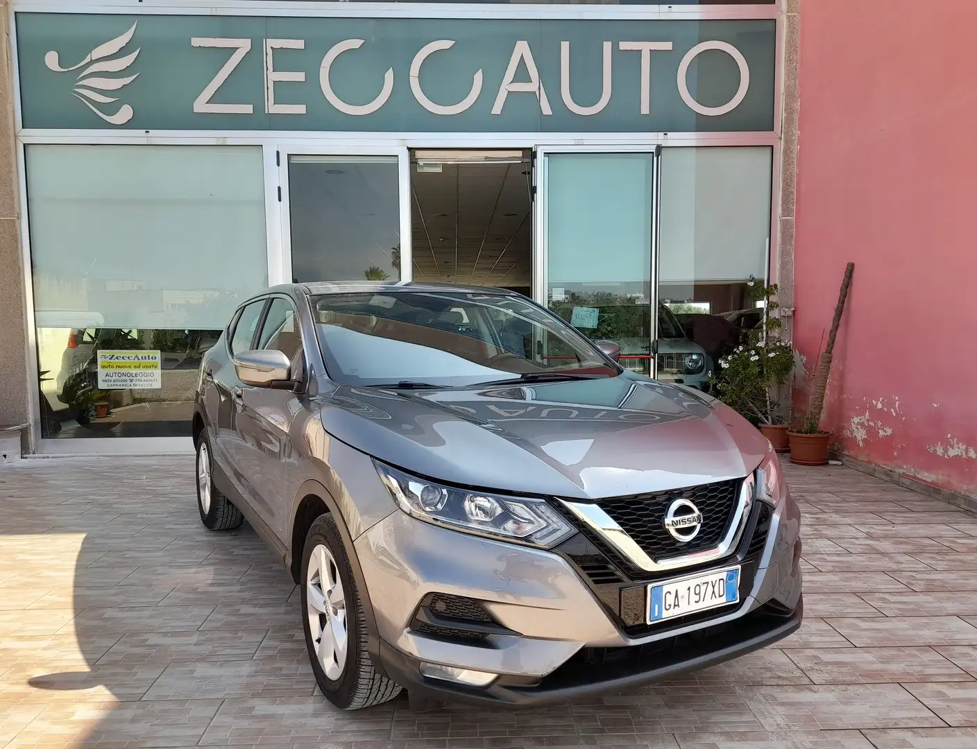 Nissan Qashqai Qashqai 1.5 dci Business 115cv dct Grigio - 1