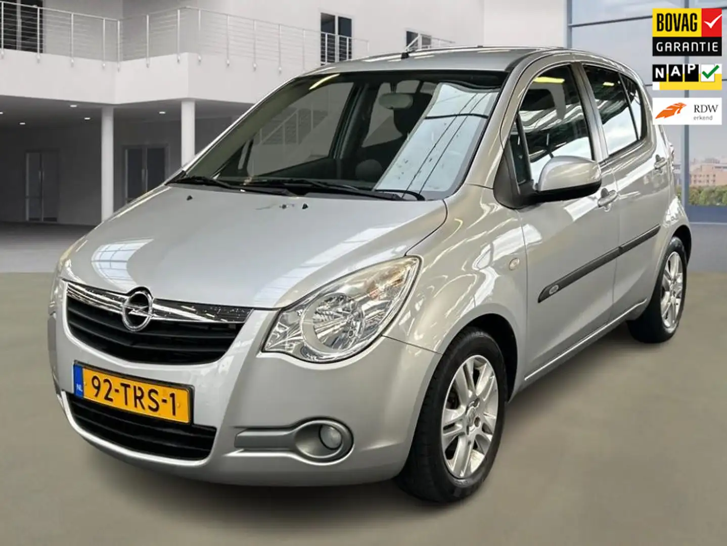 Opel Agila 1.2 Edition Automaat 1e Eig. 58.900 km +NAP NL-aut Grijs - 1