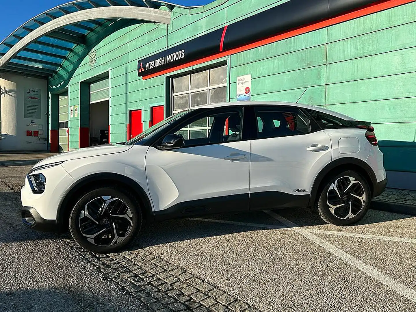 Citroen C4 PureTech 130 S&S Feel Weiß - 2