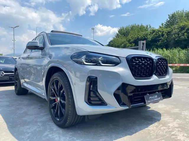 BMW X4 view 3