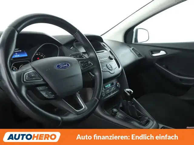 Ford Focus view 11