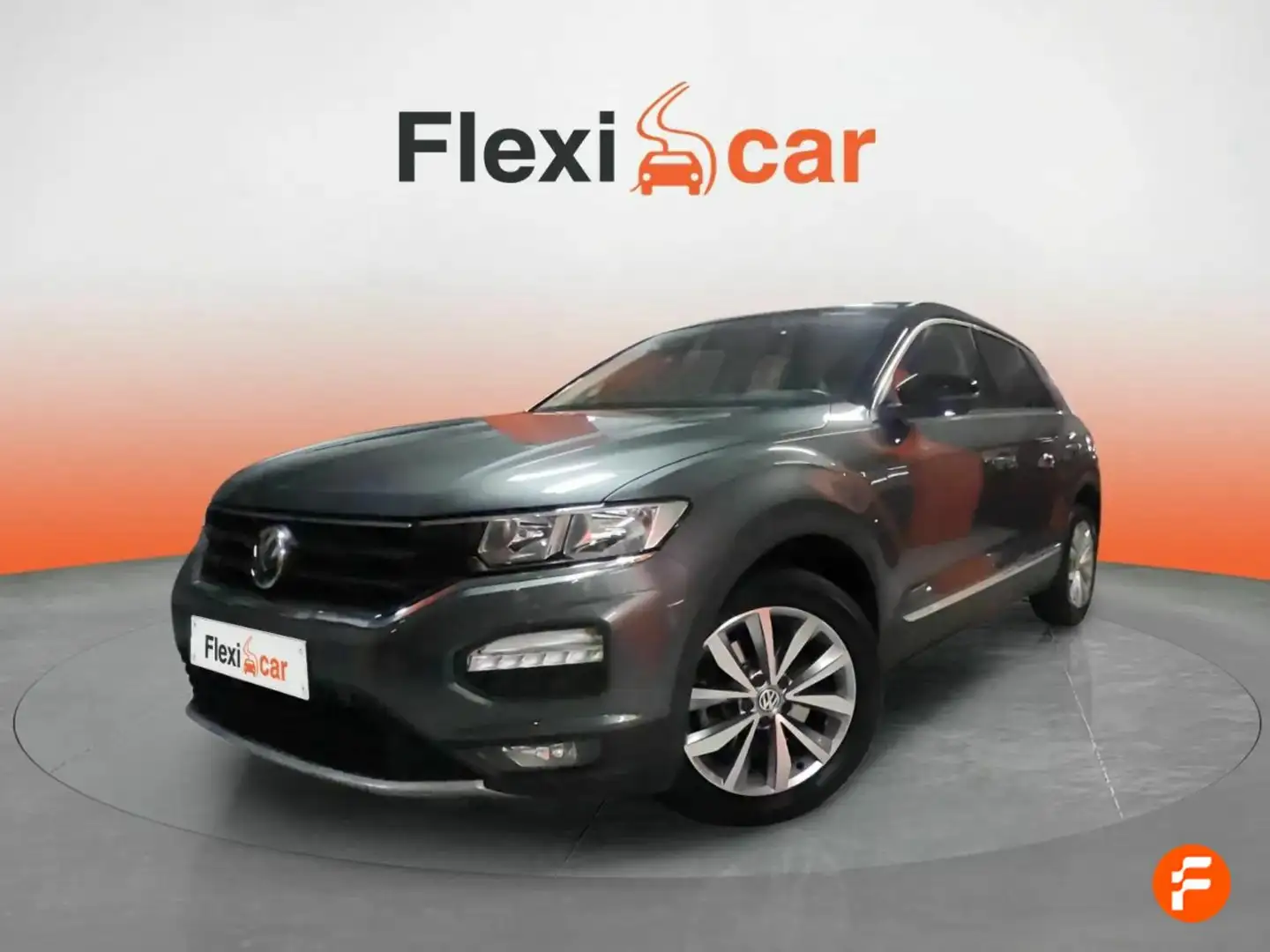 Volkswagen T-Roc 1.0 TSI Advance Style Gris - 2